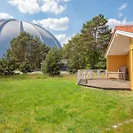 Дом отдыха Tropical Islands *